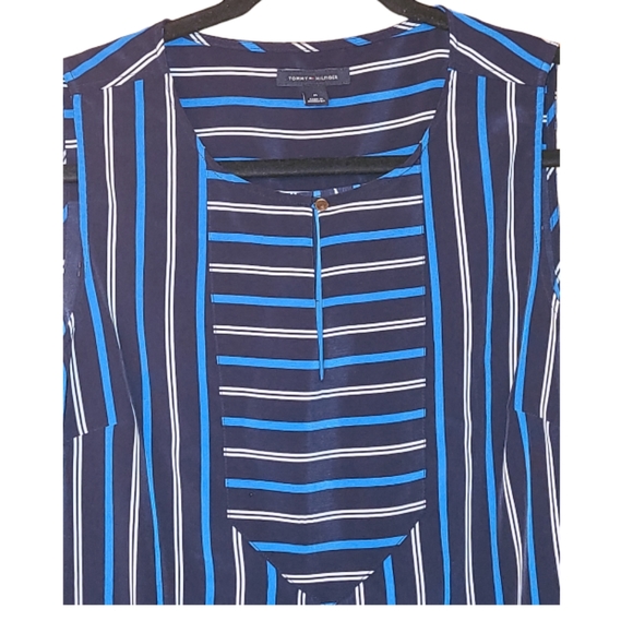 Tommy Hilfiger Sleeveless Stipped Blouse - Picture 5 of 11
